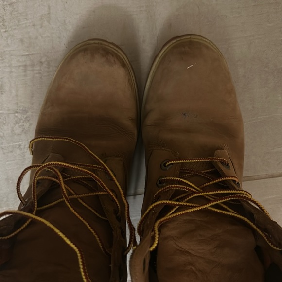 Timberland 6” Wheat Boots - Picture 3 of 3